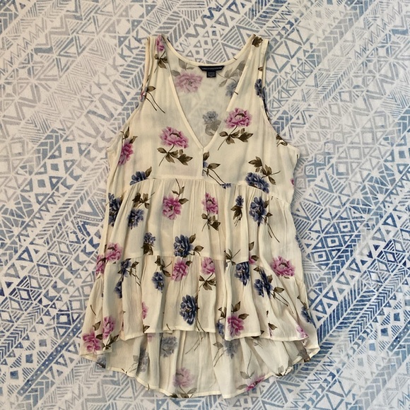 American Eagle Flowy Floral Top - Picture 5 of 5